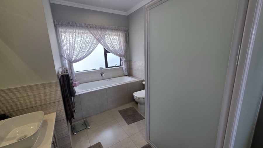 3 Bedroom Property for Sale in Island View Western Cape